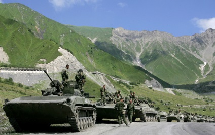 Az ötnapos háború Dél-Oszétiában 2008, Magyarországon és Abházia a grúz hadsereg rövid áttekintést ad a