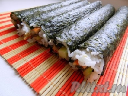 Rolls angolna (unagi maki) otthon - recept fotókkal