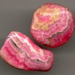Pink Stone (55 fotó) gyűrű értékes ásványi anyagokat, drágakövek, ahogy nevezik őket (kő) Pink Stone (55 fotó) gyűrű értékes ásványi anyagokat, drágakövek, ahogy nevezik őket