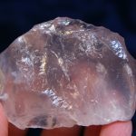 Pink Stone (55 fotó) gyűrű értékes ásványi anyagokat, drágakövek, ahogy nevezik őket