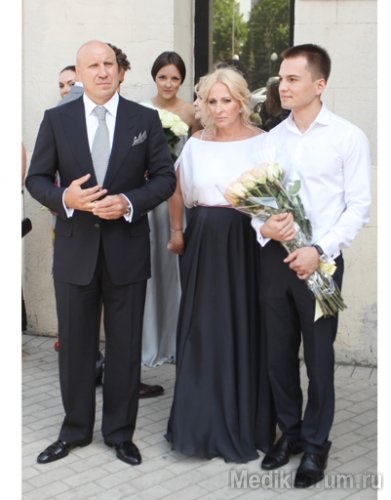 Esküvői fia Sergei Bondarchuk és kisgyerekek Mamiashvili