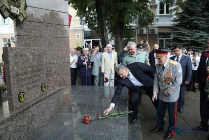 A fővárosban a Krím nyitott egy emlékmű tiszteletére a 50. évfordulója Szimferopol vvpsu