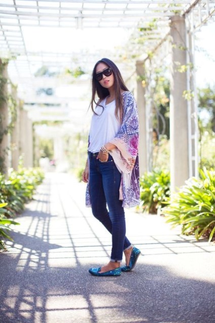 Kimono Jacket, mit viseljen könnyű nyári változat (kimono) Kimono Jacket, mit viseljen könnyű nyári változata