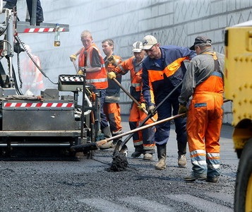 Aszfaltozás emlékeztető, hogy az ügyfél