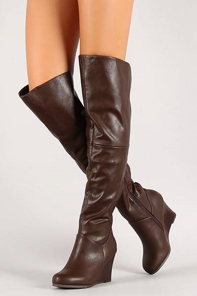 Futófelület Wedge, és hogyan kell kiválasztani, hogy mit viselnek (a stylist viselése ajánlott) Futófelület Wedge, és hogyan kell kiválasztani, hogy mit viseljen