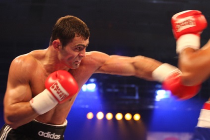Box - Rakhim Chakhkiev, capricecafedefemme (capricecafedefemme) Box - Rakhim Chakhkiev, capricecafedefemme
