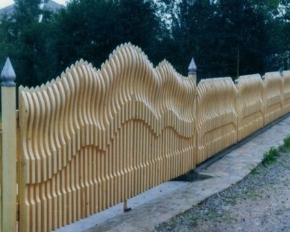 Dekoratív kerítés az ország