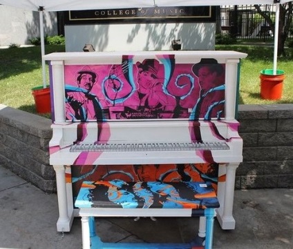 Díszítő Piano - hazai kézzel készített (kézi) Díszítő Piano - otthon, kézzel készített