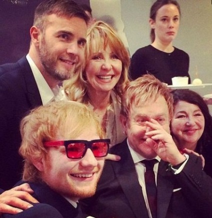 Elton Dzhon házas vagy megnősült (esküvői Elton John fotó) Elton Dzhon házas vagy megnősült