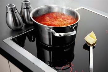 Az indukciós főzőlapok - a paraméterek megválasztását és a fogyasztók véleménye (beépített főzőlap indukciós) Az indukciós főzőlapok - a paraméterek a választás és a fogyasztói vélemények