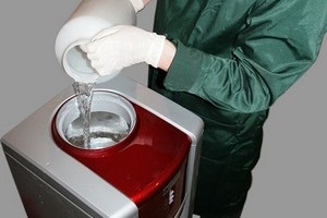 Hogyan tisztítsa meg a vízhűtő - hatékony lehetőségek
