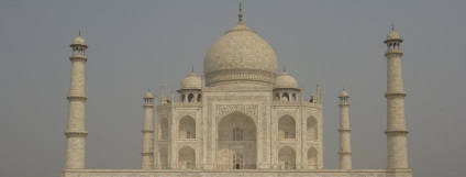 Hogyan lehet eljutni a Taj Mahal Agra Delhi