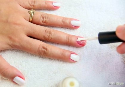 Mivel a festék repedt körömlakk (howto) Hogyan festeni a körmöd repedt lakk