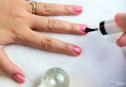 Hogyan festeni a körmöd repedt lakk (utasítások) Hogyan festeni a körmöd repedt lakk