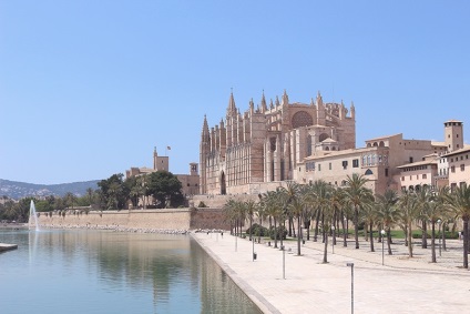 Hogyan utazzunk fény, hogy a nyaralás Mallorca (szabadság) Hogyan utazzunk fény, hogy a nyaralás Mallorca