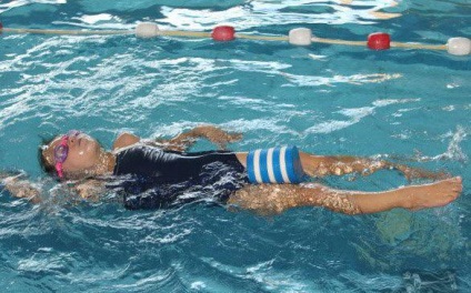 Kolobashkin úszásra - és egy kezdő és profi