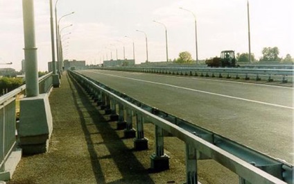 A kerítés a híd video-telepítési utasításokat a kezüket, főleg a híd korlátok a