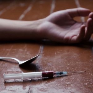 Ópiumfüggőség szakaszában a függőség, a kezelés következményeit opiát-használat