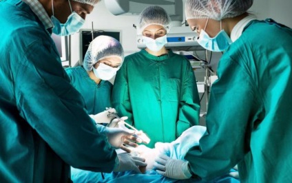 Kulcscsont törés az újszülöttben (kulcscsont) Kulcscsont törés egy újszülött
