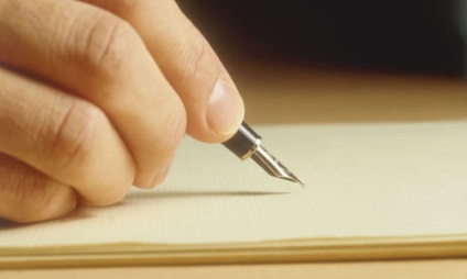 Miért segít, hogy írjon a bal kezével, vagy mindkettő, miért és mit írnak az emberek a bal kezével, mint a tanulás