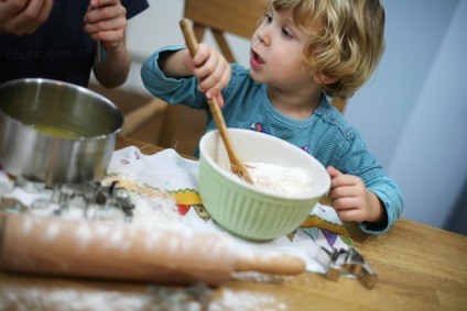 Mézeskalács házak - Sütés Kids (házak) Mézeskalács házak - Sütés gyerekek