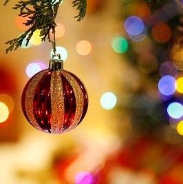 Karácsonyi ünnep történetét, a hagyomány, különösen a világ népei