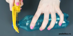 Saltshaker kezük ki kupakok műanyag palackok (fedéllel) Saltshaker kezük ki kupakok műanyag palackok