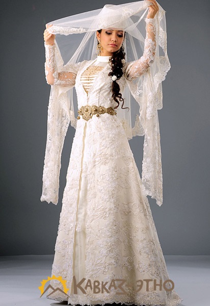 Ingus menyasszony esküvői ruha - a hagyomány és jelentősége