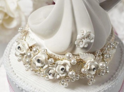 Cake gyöngy esküvői dekoráció ötletek