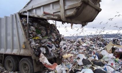 Lezárása hulladéklerakók a külvárosokban összeomlásához vezetett a szemetet, általános sajtó