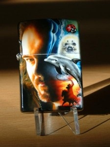 Világosabb Zippo mint egy műalkotás (világosabb) Világosabb Zippo mint műalkotás