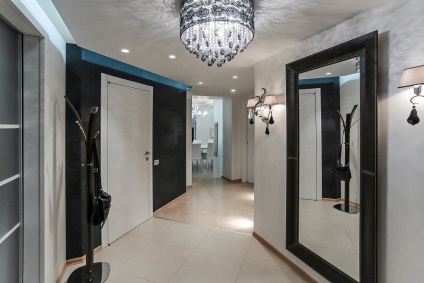 Tükör a folyosón fotó design, áll a belső kialakítás egy bagett kezét, egy nagy (előszoba) Tükör a folyosón fotó design, áll a belsőépítészeti nyomatok a kezüket, a legnagyobb