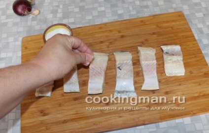 Sült tokhal a tolchenkoy alatt hagyma sütéshez - főzéshez férfiak