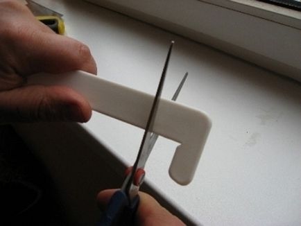 Як встановити заглушку для підвіконня і на який клей краще приклеїти