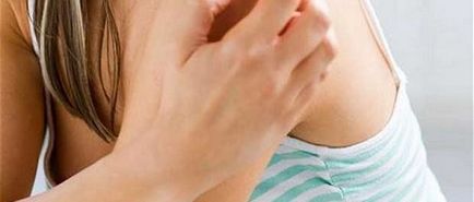11 tipp, ami segít megelőzni a pikkelysömör fellángolását, Népi gyógymód pikkelysömörre a kezeken