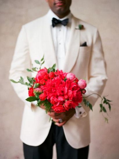 10 Conseils pour économiser de l'argent pour la création d'arrangements floraux de mariage, bricolage