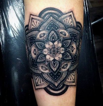 125 Mandala Tattoo Designs mit Bedeutungen - Wild Tattoo Art