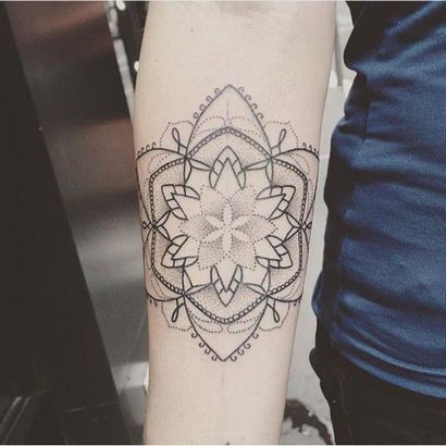 125 Mandala Tattoo Designs avec Meanings - Tattoo Art sauvage