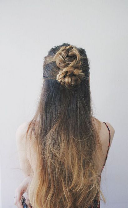 18 Facile Braided Bun Coiffure Tutoriels