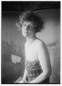 1920 Coiffures Cheveux longs Histoire- à Bobbed cheveux