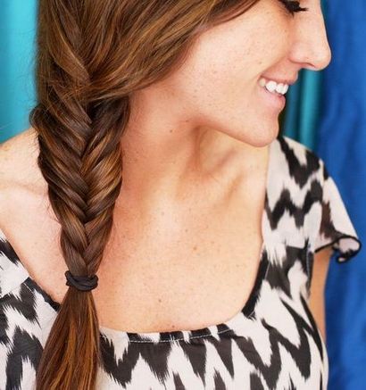 20 Stilvolle Side Braid Frisuren für langes Haar