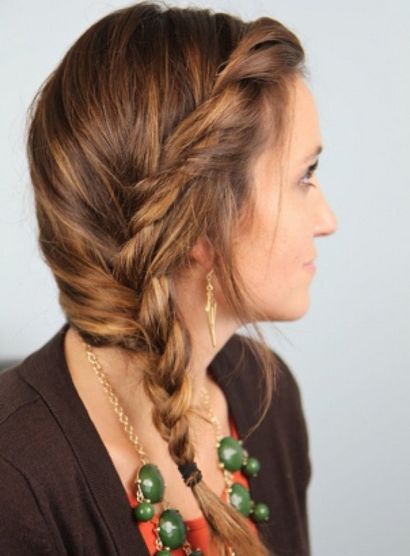 20 Stilvolle Side Braid Frisuren für langes Haar