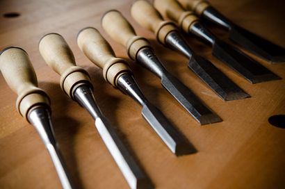 20 Holzbearbeitung Handwerkzeuge Liste für Anfänger, Holz und Shop