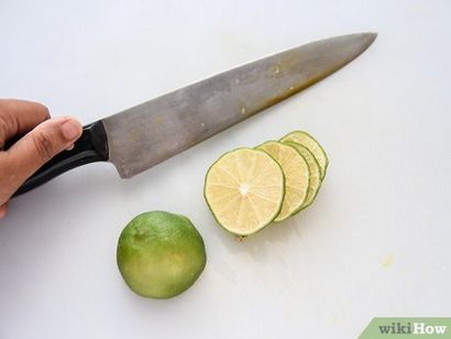 2 Facile façons de faire citron ou de lime l'eau (avec des images)