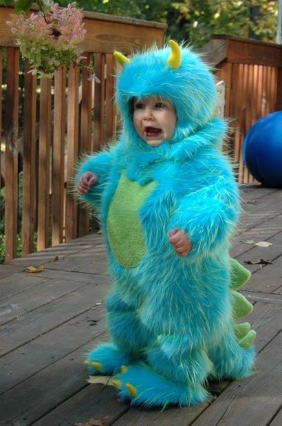 30 Costumes pour les enfants Cutest main - Lignes Across