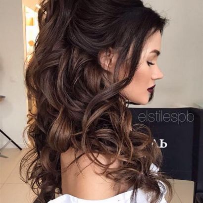 30 façons Accrocheur au style bouclés et ondulés Ponytails