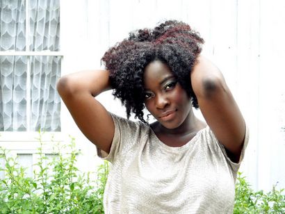 30 hallucinants coiffures bouclées pour les femmes noires