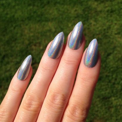 31 Court Pointy Nail Designs avec des images - Designs enjolivé