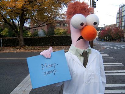 32 Beaker Costume, Quelque chose une semaine