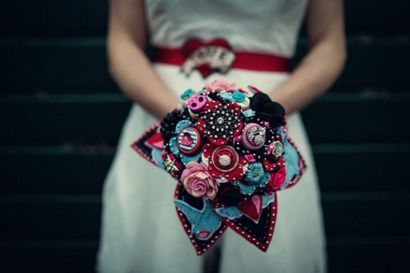 33 Alternative Bouquet Ideen für Non-Traditional Brides - Rock n Roll Bride